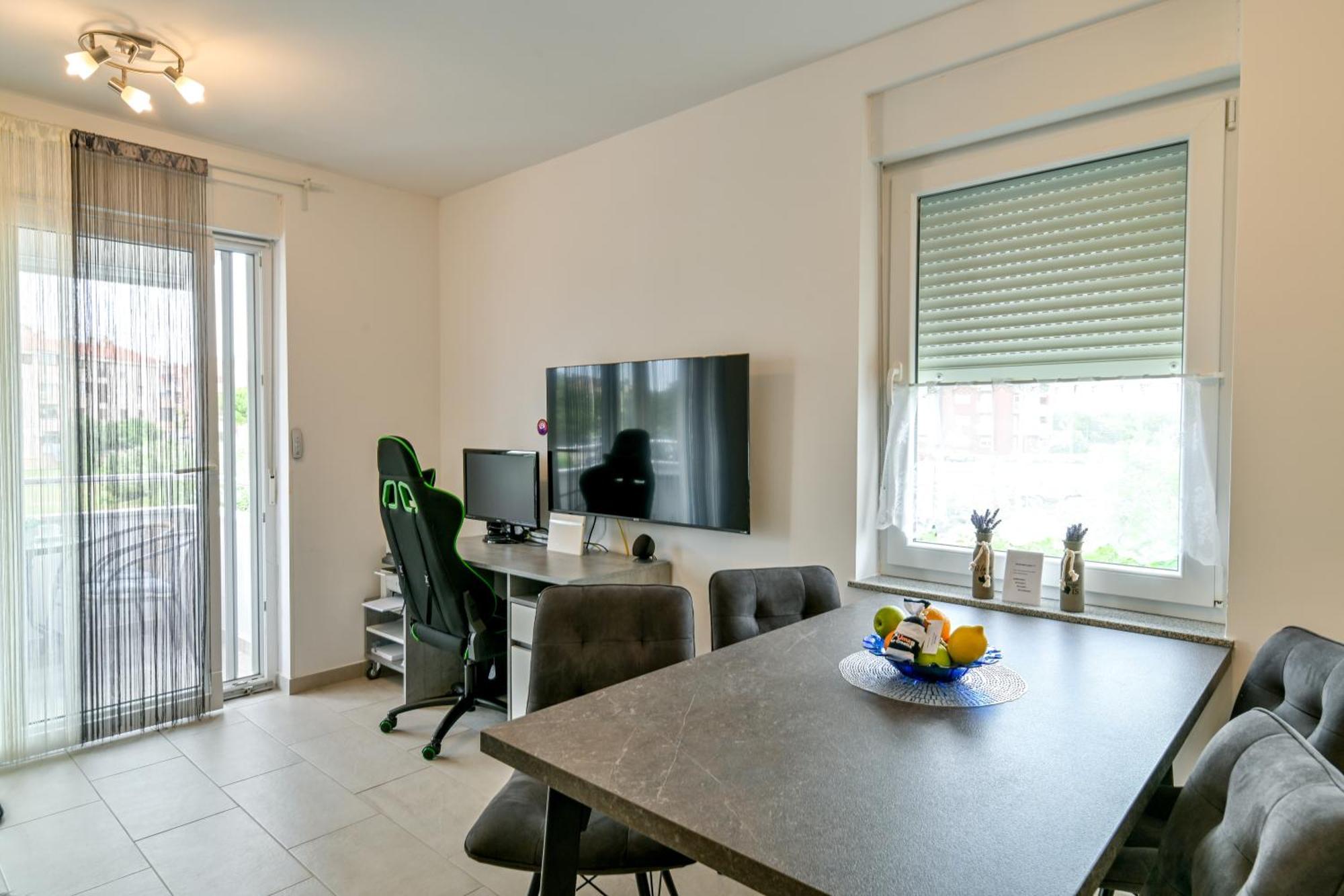 Apartment Uma อูมัค ภายนอก รูปภาพ