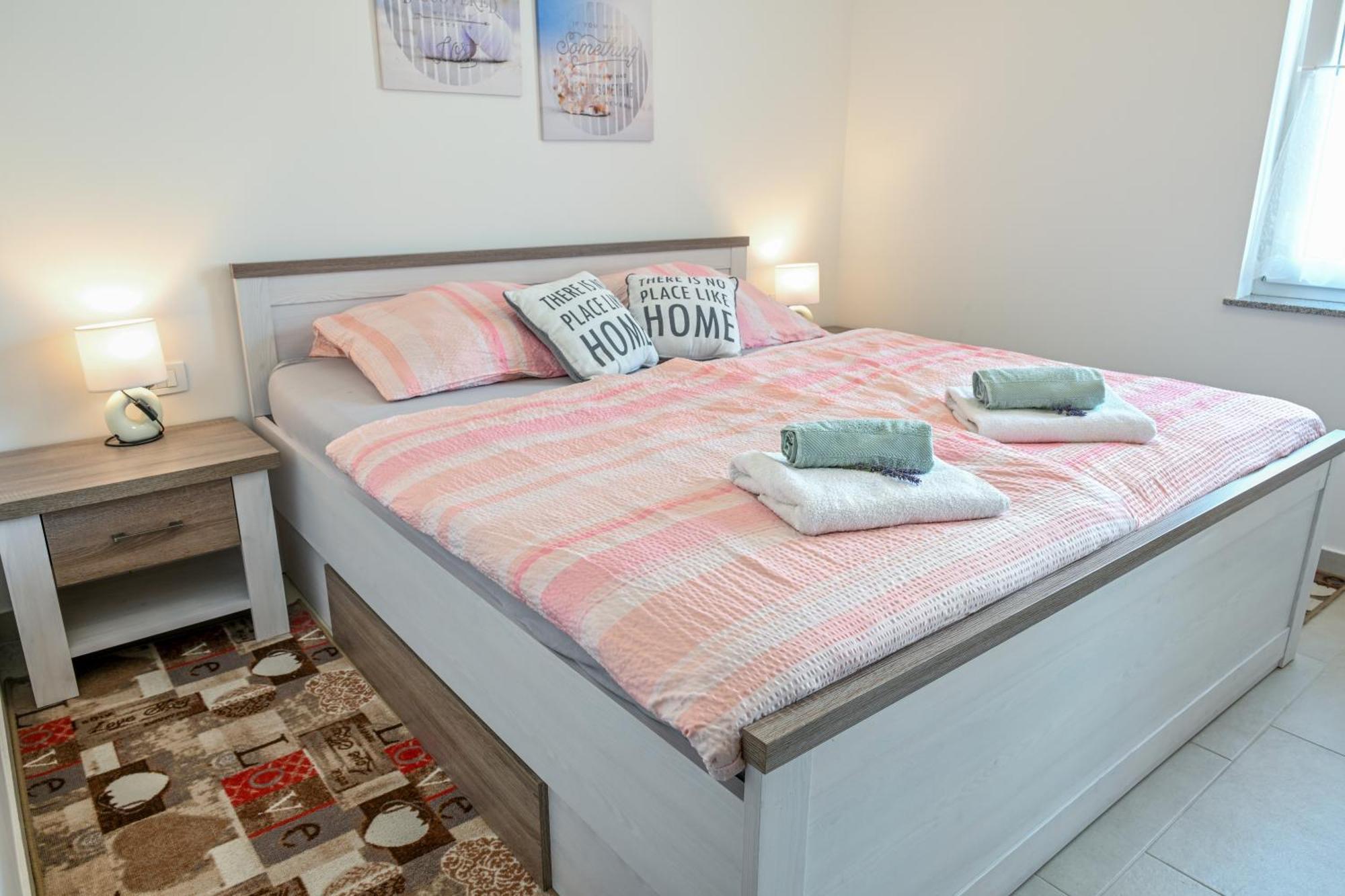 Apartment Uma อูมัค ภายนอก รูปภาพ